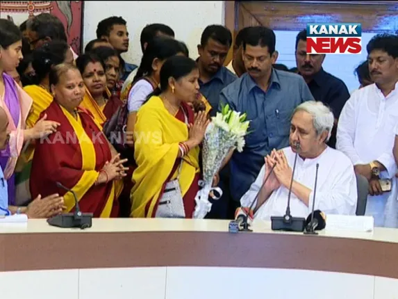 ଦିଦିଙ୍କ ଦାବି ମାନିଲେ ସରକାର ! ଅଙ୍ଗନବାଡ଼ି କର୍ମୀଙ୍କ ଦରମା ୬ ହଜାରକୁ ବୃଦ୍ଧି