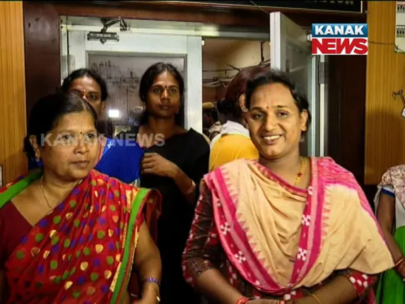 ଶ୍ରୀଖଣ୍ଡି ପ୍ରସଙ୍ଗକୁ ନେଇ ମାନବାଧିକାର କମିସନକୁ ଭେଟିଲେ କିନ୍ନର ସଂଘ। ଅପମାନ ଜନକ ଶଦ୍ଦ ବନ୍ଦ କରିବାକୁ ନିବେଦନ