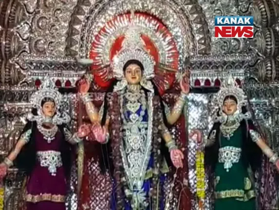 ଢେଙ୍କାନାଳରେ ଜମୁଛି ପ୍ରସିଦ୍ଧ ଗଜଲକ୍ଷ୍ମୀ ପୂଜା !