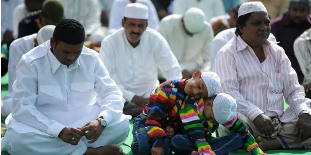 ୨୦୨୭ ସୁଦ୍ଧା ଭାରତ ଏକ ମୁସଲିମ ଦେଶରେ ପରିଣତ ହୋଇଯିବାର ସମ୍ଭାବନା ! ହିନ୍ଦୁ ଯୁବ ବାହିନୀର ଆଶ୍ଚର୍ଯ୍ୟକର ବୟାନ