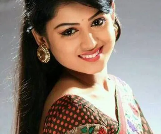 ବୟସ ଥିଲା ୧୭ , ପରଦାରେ ନଜର ଆସିଥିଲେ ‘ଜେଜେ ମା’ ଭୂମିକାରେ ! ଜାଣନ୍ତି ଏହି ଓଡିଆ ଅଭିନେତ୍ରୀ କିଏ ?