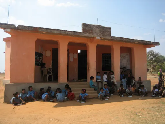 ଶିକ୍ଷକ, କର୍ମଚାରୀଙ୍କୁ କ୍ୟାମ୍ପସରେ ମିଳିବ ଘର ! ସୁଦୃଢ଼ ହେବ ସରକାରୀ ବିଦ୍ୟାଳୟ