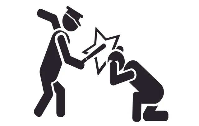 ପୋଲିସର ଦବଙ୍ଗଗିରି । ‘ମାମୁଁ' କହିବାରୁ ତାତି ଗଲେ ବାଲେଶ୍ୱର ବାଲିଆପାଳ କନେଷ୍ଟବଳ । ମାଡ ମାରିଲେ,ରାସ୍ତାରେ କଲେ ବସ୍ ଉଠ୍