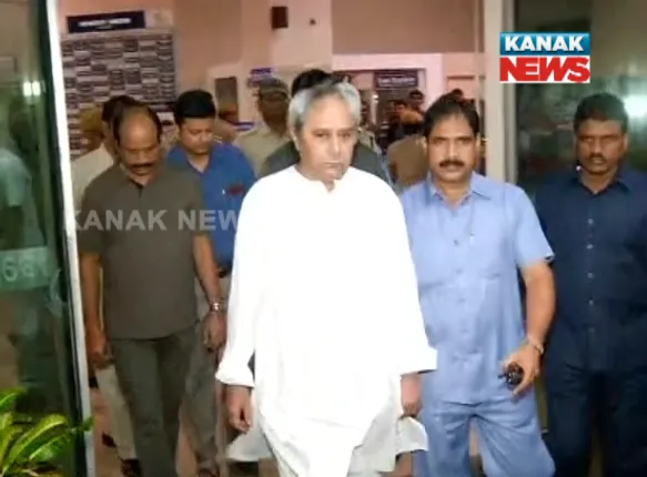 ଅସୁସ୍ଥ ରାଜ୍ୟପାଳଙ୍କୁ ଆପୋଲୋ ହସ୍ପିଟାଲରେ ଭେଟିଲେ ନବୀନ : ପଚାରି ବୁଝିଲେ ସ୍ୱାସ୍ଥ୍ୟାବସ୍ଥା