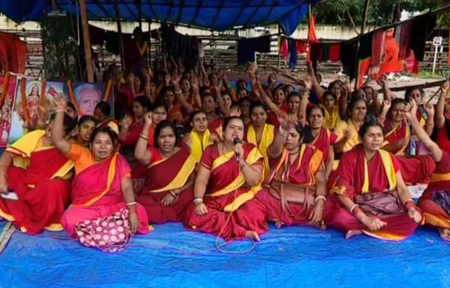 ଅଙ୍ଗନୱାଡି ଦିଦିଙ୍କୁ ଚେତାବନୀ ଦେଲେ ରାଜ୍ୟ ସରକାର : ୨୦ ସୁଦ୍ଧା ଆନ୍ଦୋଳନ ସ୍ଥଳ ଛାଡି ୨୩ ସୁଦ୍ଧା କାର୍ଯ୍ୟରେ ଯୋଗ ଦେବାକୁ ନିର୍ଦ୍ଦେଶ