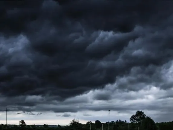 ସନ୍ଧ୍ୟା ୭ଟା ମଧ୍ୟରେ ୫ଟି ସ୍ଥାନରେ କାଳବୈଶାଖୀ । ସତର୍କ ସୂଚନା ଜାରିକଲା ପାଣିପାଗ କେନ୍ଦ୍ର ।