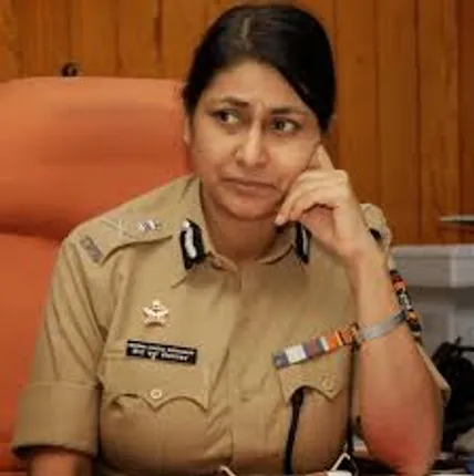 ଫାଶି ଖୁଣ୍ଟ ପାଖରେ ମହିଳା ଆଇପିଏସ୍ ! କସାବ ଓ ୟାକୁବକୁ ଦେଖାଇଥିଲେ ମୃତ୍ୟୁର ବାଟ