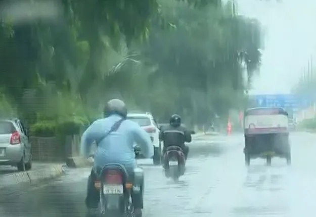 ଦୁଇ ଦିନର ଲଗାଣ ବର୍ଷା ପରେ ଦୁର୍ବଳ ହେଲା ଲଘୁଚାପ : ଆଜିଠୁ କମିବ ବର୍ଷା , ସେପଟେ ବଢୁଛି ସୁବର୍ଣ୍ଣରେଖା, ବଂଶଧାରା ଓ ଜଳକା