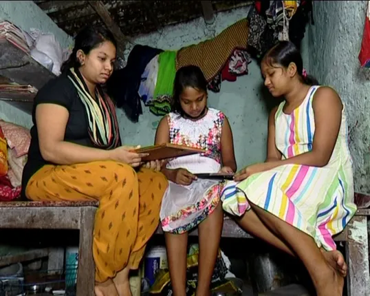 ଏବେ ବି ବଞ୍ଚିଛି ମାନବିକତା ! ବାପା ମା’ ଛେଉଣ୍ଡ ଝିଅଙ୍କ ସୁରକ୍ଷା ଦାୟିତ୍ୱ ନେଲା ସୁରକ୍ଷା ଯୋଗାଉଥିବା କେ-ୱାନ ସିକ୍ୟୁରିଟି ସଂସ୍ଥା