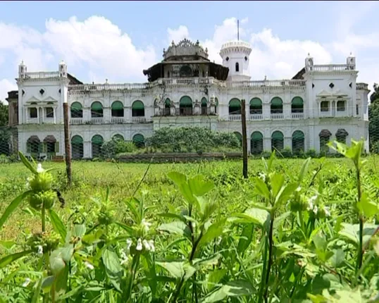 ଏଣିକି ରାଜ ଉଆସରେ କାଟି ପରିବେ ରାତି ! ୧୦୦ ବର୍ଷ ପୁରୁଣା ରାଜମହଲକୁ ହେରିଟେଜ୍ ହୋଟେଲ କରିବା ପାଇଁ ପର୍ଯ୍ୟଟନ ବିଭାଗର ଯୋଜନା