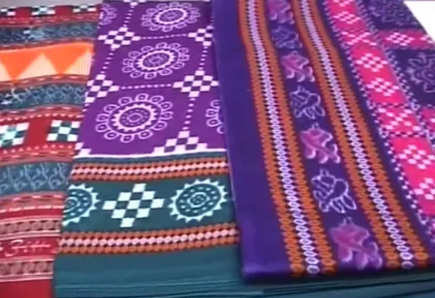 ସମ୍ବଲପୁରୀ କପଡା ହେବ ସ୍କୁଲ ଡ୍ରେସ୍ କୋଡ୍ ! ମୁଖ୍ୟମନ୍ତ୍ରୀଙ୍କ ସହ ଆଲୋଚନା କରିଥିବା ନେଇ ସୂଚନା ଦେଲେ ବୟନଶିଳ୍ପମନ୍ତ୍ରୀ ସ୍ନେହାଁଙ୍ଗିନୀ ଛୁରିଆ