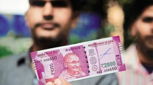 ରଙ୍ଗ ଲାଗିଥିବା ନୋଟ୍ ହେବ ନାହିଁ ଅଚଳ । ନୂଆ ୫୦୦ ଓ ୨୦୦୦ଟଙ୍କିଆ ନୋଟ ବ୍ୟାଙ୍କରେ କରିପାରିବେ ବଦଳ