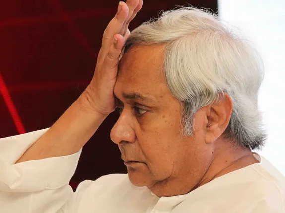 ଓଡ଼ିଆ ବିଶ୍ୱବିଦ୍ୟାଳୟରେ କାହାକୁ ନାମ ଲେଖାଇବା ପାଇଁ କହିଲେ ନିରଞ୍ଜନ, ଜାଣିବା ପାଇଁ ପଢ଼ନ୍ତୁ ।