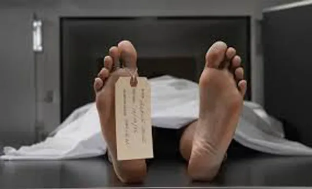 ଫସଲ ବୀମା ଟଙ୍କା ପାଇଁ ଆନ୍ଦୋଳନ କରୁଥିବା ଚାଷୀଙ୍କ ମୃତ୍ୟୁ ପରେ ଉତ୍ତେଜନା : କ୍ଷତି ପୂରଣ ଦାବିରେ ମୃତଦେହ ରଖି ବରଗଡ ପାଇକମାଳରେ ରାସ୍ତାରୋକ