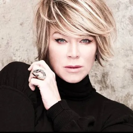 ଦୀପିକାଙ୍କ ପ୍ରେମରେ ହଲିଉଡ କୋରିଓଗ୍ରାଫର ମିୟା ! ବଲିଉଡ ଫିଲ୍ମରେ କୋରିଓଗ୍ରାଫି କରିବାକୁ ଆଗ୍ରହୀ