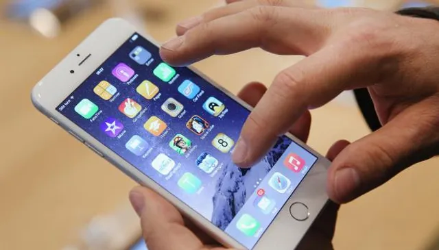 ଜାଣନ୍ତୁ କିଛି ସ୍ମାର୍ଟ ଟିପ୍ସ ! କେବେ ହେବ ନାହିଁ ବ୍ୟାଟେରୀ ଲୋ କି ମୋବାଇଲ୍ ହ୍ୟାଙ୍ଗ 