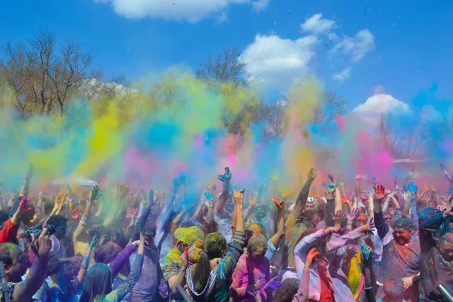 ଛୁଟିର ବର୍ଷ ୨୦୧୮ ! ୱିକେଣ୍ଡ ସହ ମିଶିଯାଉଛି ପର୍ବପର୍ବାଣିର ଛୁଟି, ଜାଣନ୍ତୁ କେଉଁ ମାସରେ କେତେ ଛୁଟି