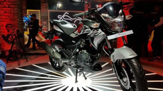 ପଲସର-ଆପାଚି ସହ ମୁକାବିଲା କରିବ ହିରୋ କମ୍ପୀନୀ । ବଜାରକୁ ଆସୁଛି ୨ଶହ ସିସିର ନୂଆ ଗାଡି