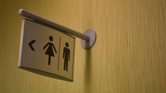 ଗୋଟିଏ ଶୌଚାଳୟ ବ୍ୟବହାରକରିବେ ପୁଅ-ଝିଅ । ବିଶ୍ୱବିଦ୍ୟାଳୟ କର୍ତ୍ତୃପକ୍ଷଙ୍କ ଅଜବ ନିୟମ