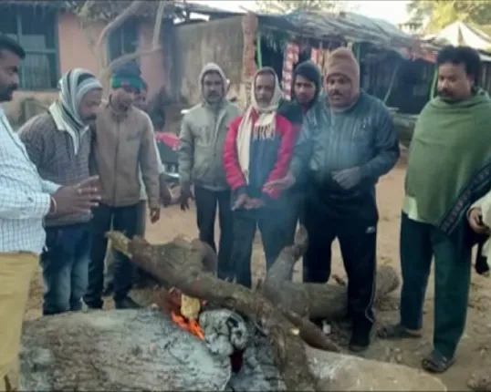 ଜାଡରେ ଥରୁଛି ସାରା ଓଡିଶା । ୧୫ଟି ଜିଲ୍ଲାରେ ପାରଦ ୧୦ ଡିଗ୍ରୀ ତଳେ, ପାଣିପାଗ ବିଭାଗର ସୂଚନା, ଆହୁରି ବଢିବ ଶୀତ