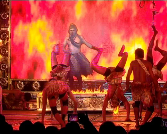 ଖଣ୍ଡଗିରି ମେଳାରେ ଜମୁଛି ଯାତ୍ରା ମହାସମର ! ଅନ୍ୟ ଅପେରା ପାର୍ଟିକୁ କଡା ଟକ୍କର ଦେଉଛି ଇଷ୍ଟର୍ଣ୍ଣ ରେଡ