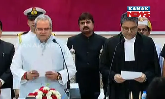 ଓଡ଼ିଶାର ରାଜ୍ୟପାଳ ଭାବେ ଶପଥ ନେଲେ ସତ୍ୟପାଲ ! ରାଜଭବନରେ ହାଇକୋର୍ଟର ମୁଖ୍ୟ ବିଚାରପତି କରାଇଲେ ଶପଥପାଠ