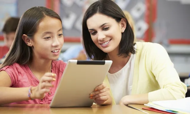 ପିଲାଙ୍କର ଉଜ୍ଜ୍ୱଳ ଭବିଷ୍ୟତ ଚାହୁଁଛନ୍ତି କି ? ତେବେ ବିଦ୍ୟାଳୟରୁ ଫେରିବା ପରେ ପିଲାକୁ କରନ୍ତୁ ଏହି ସବୁ ପ୍ରଶ୍ନ