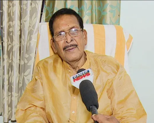 ବିଜେପୁର ପରାଜୟ ପରେ କଂଗ୍ରେସର ପୋଷ୍ଟମର୍ଟମ ! ନେତାଙ୍କ ଭିତରେ ଦୋଷ ଲଦାଲଦି । ପ୍ରଣୟୁଙ୍କ ପ୍ରାର୍ଥୀତ୍ୱକୁ ନେଇ ପ୍ରଶ୍ନ ଉଠାଇଲେ ଚୟନ କମିଟି ଅଧ୍ୟକ୍ଷ ହେମାନନ୍ଦ ବିଶ୍ୱାଳ