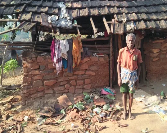 ରାୟରଙ୍ଗପୁରରେ ହାତୀ ଉତ୍ପାତ! ଘଉଡାଇ ଘଉଡାଇ ନୟାନ୍ତ ହେଲେଣି ବନବିଭାଗ, ଦୁଇଟି ଗାଁର ୧୦ଟି ଘର ଭାଙ୍ଗିଲେ ହାତୀପଲ