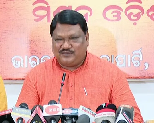 ବିଜେପୁର ନେଇ ପୁଣି ବିଜେଡି ବନାମ ବିଜେପି ! କେନ୍ଦ୍ରମନ୍ତ୍ରୀ ଜୁଏଲ ଓରାମଙ୍କ କଟାକ୍ଷ, ଜିଣା ନୁହଁ, କିଣା ବିଜୟ