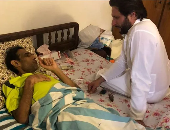 ୧୯୯୪ ବିଶ୍ୱକପରେ ଭାରତୀୟଙ୍କ ହୃଦୟ ଭାଙ୍ଗିଥିଲେ, ଏବେ ଭାରତରେ ହୃଦୟ ଚିକିତ୍ସା କରିବାକୁ ନେହୁରା ହେଉଛନ୍ତି ପାକିସ୍ତାନ ଖେଳାଳି