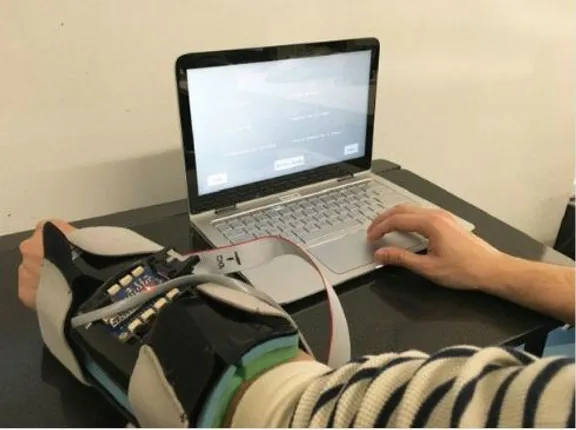 ଏଣିକି ଦୃଷ୍ଟିହୀନ ଏବଂ ଶ୍ରବଣଶକ୍ତି ବିହୀନ ବ୍ୟକ୍ତି ବି କରିପାରିବେ ଚାଟିଂ ! ଫେସବୁକର ଗବେଷକ ତିଆରି କଲେ ଏକ ସ୍ୱତନ୍ତ୍ର ଡିଭାଇସ୍