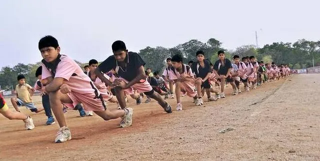 ସିବିଏସଇର କଡା ନିଷ୍ପତ୍ତି ! ଏବେ ନବମରୁ ଦ୍ୱାଦଶ ଶ୍ରେଣୀ ପର୍ଯ୍ୟନ୍ତ ଛାତ୍ରଛାତ୍ରୀମାନଙ୍କ ପାଇଁ ବାଧ୍ୟତାମୂଳକ ହେବ ସ୍ପୋର୍ଟସ୍ କ୍ଲାସ୍  ।