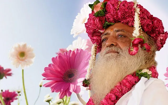 ତୃତୀୟ ଶ୍ରେଣୀ ପର୍ଯ୍ୟନ୍ତ ପାଠ ପଢି ୨୩୦୦ କୋଟି ଟଙ୍କା ସମ୍ପତ୍ତିର ଅଧିକାରୀ ହୋଇଥିଲେ ଆଶାରାମ ବାପୁ !