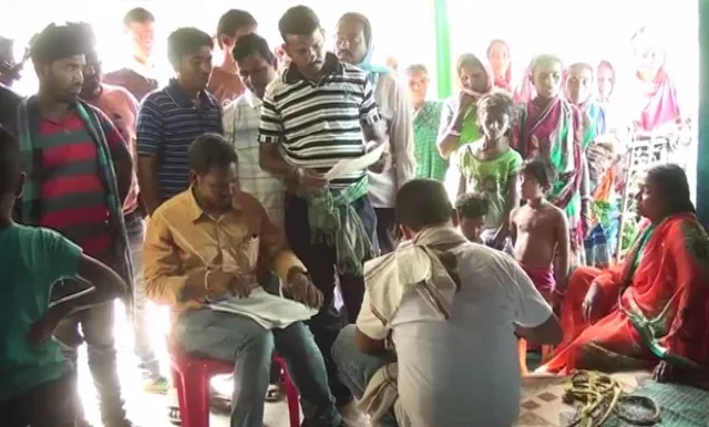 ଥମୁନି ଖାପ ପଂଚାୟତ ପ୍ରଥା ! ଅପମାନ ସହିନପାରି ଯୁବକଙ୍କ ଆତ୍ମହତ୍ୟା ଅଭିଯୋଗ । ପ୍ରେମୀ ଯୁଗଳଙ୍କ ସହଯୋଗ କରିବା ନେଇ ହୋଇଥିଲା ଅଭିଯୋଗ