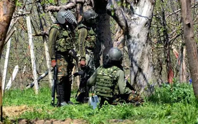 ଭାରତୀୟ ସେନାକୁ ବଡ ସଫଳତା ! ଏନକାଉଂଟରରେ ୧୩ଜଣ ଆତଙ୍କବାଦୀ ନିହତ