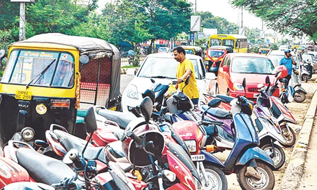 ରାଜଧାନୀରେ ଦୂର ହେବ ପାର୍କିଂ ସମସ୍ୟା ! ହେଉଛି ମାଷ୍ଟର ପ୍ଲାନ୍, ଆସିବ ପାର୍କିଂ ନୀତି
