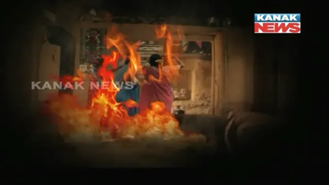 ମାଲକାନଗିରିରେ ମୃତ୍ୟୁକୁ ବାଛିନେଲେ ବାପ ମାଆ ଛେଉଣ୍ଡ ତିନି ଭଉଣୀ ! ରୋଷେଇ ଗ୍ୟାସରେ ନିଆଁ ଲଗାଇ ଦେଲେ ଆତ୍ମାହୁତି