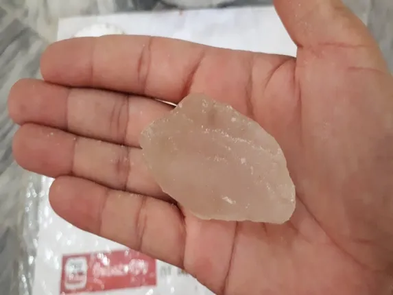 ମାତ୍ର ୨ ଟଙ୍କାର ଫିଟିକିରିକୁ ୧୦ଟି ଉପାୟରେ ବ୍ୟବହାର କରିପାରିବେ, ତେବେ ଆସନ୍ତୁ ଜାଣିବା ଏହାର ଉପକାରିତା ବିଷୟରେ