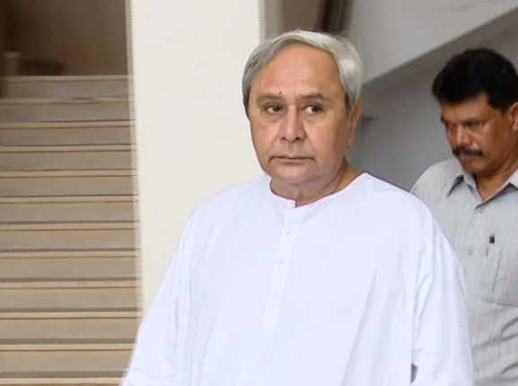 ଆକାଶ ମାର୍ଗରୁ ବନ୍ୟା ପ୍ରଭାବିତ ଅଂଚଳର ଅନୁଧ୍ୟାନ କଲେ ମୁଖ୍ୟମନ୍ତ୍ରୀ : ସମୀକ୍ଷା ପରେ କରିବେ ପ୍ୟାକେଜ ଘୋଷଣା