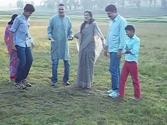 ବିରଳ ବିସ୍ମୟ ସ୍ଥାନ ମେନପାଟ ! ଯେଉଁଠି ମାଟି ଉପରେ ଡ଼େଇଁଲେ ସଂପୂର୍ଣ୍ଣ ଅଞ୍ଚଳ ହଲିଯାଏ ।