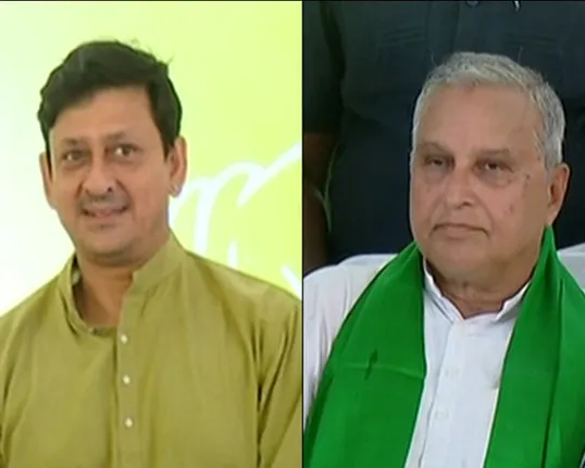 ଗୋଟିଏ ମଂଚରେ ଦୁଇ ପ୍ରତିଦ୍ୱନ୍ଦୀ ନେତା ! ବିଜେଡିରେ ଚନ୍ଦ୍ରଶେଖର ଯୋଗ ଦେବା ପରେ ସିଦ୍ଧାନ୍ତଙ୍କ ରାଜନୈତିକ ଭବିଷ୍ୟତକୁ ନେଇ ଉଠିଲା ପ୍ରଶ୍ନ