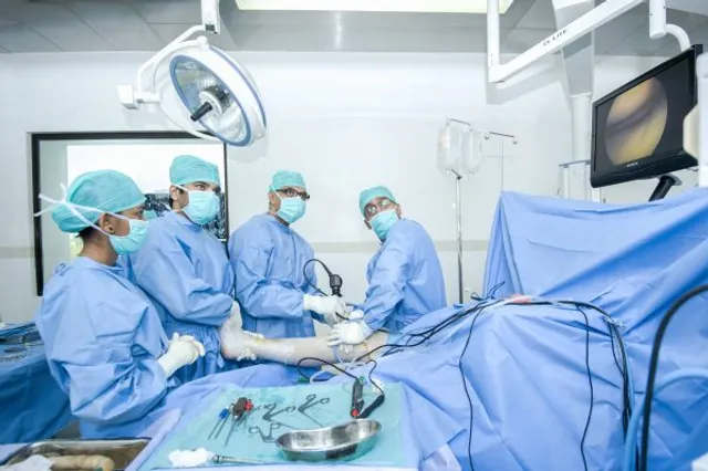 ଗୁରୁତର ଆହତ ସୈନ୍ୟଙ୍କୁ ପୁନର୍ଜନ୍ମ ଦେଲେ ଡାକ୍ତର ! ଲିଙ୍ଗ ଏବଂ ଅଣ୍ଡକୋଷ ପ୍ରତିରୋପଣ କରି ସୈନ୍ୟଙ୍କ ଜୀବନକୁ ସ୍ୱାଭାବିକ କଲେ ।