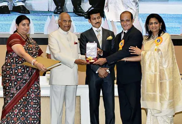 ରାଷ୍ଟ୍ରୀୟ ଚଳଚ୍ଚିତ୍ର ପୁରସ୍କାରକୁ ନେଇ ବିବାଦ: ୬୦ରୁ ଅଧିକ ବିଜେତା ପୁରସ୍କାର ନେବାକୁ କଲେ ଅସ୍ୱୀକାର