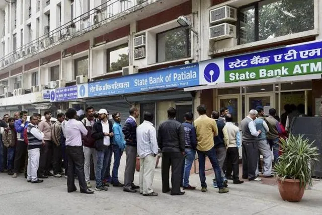 ଧିରେଧିରେ ସୁଧୁରିଛି ସ୍ଥିତି । ‘ଫୋନି’ ପ୍ରଭାବିତ ୫ ଜିଲ୍ଲାରେ ଏଟିଏମ୍ ମେସିନକୁ କାର୍ଯ୍ୟକ୍ଷମ କରାଇବାକୁ ଗୁରୁତ୍ୱ, ଟଙ୍କା ଉଠାଣ ପାଇଁ ବୁଲୁଛି ଏଟିଏମ୍ ଭ୍ୟାନ୍ ।