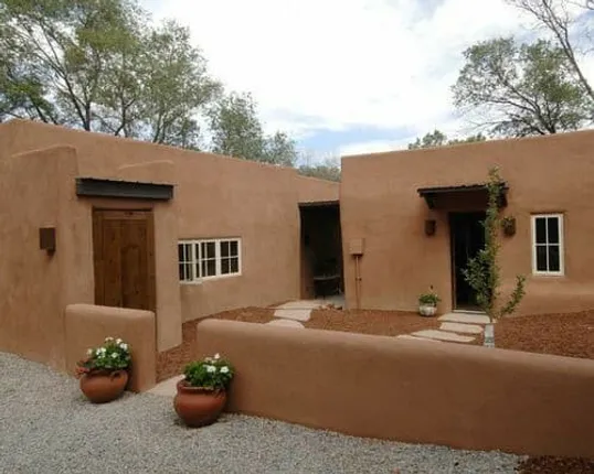 ଦେଶୀ ଗାଈର ଗୋବରରେ ତିଆରି ହୋଇପାରିବ ଶୀତତାପନିୟନ୍ତ୍ରକ ଘର ! ସାଧାରଣରୁ ୭ ଗୁଣ କମ୍ ଖର୍ଚ୍ଚ, ଆପଣ ବି ଥରେ ଉପଯୋଗ କରନ୍ତୁ . .