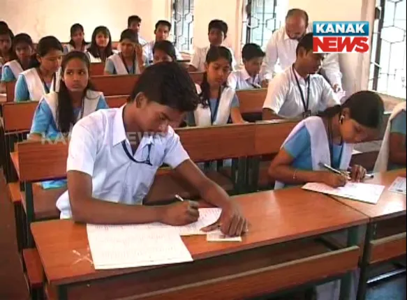 ବଦଳିବ ମାଟ୍ରିକ ପ୍ରଶ୍ନପତ୍ର ଢାଂଚା : ହଟିବ ଓଏମଆର, ସିବିଏସଇ ଭଳି ପରୀକ୍ଷା କରିବାକୁ ବିଦ୍ୟାଳୟ ଓ ଗଣଶିକ୍ଷା ବିଭାଗ କରୁଛି ଯୋଜନା