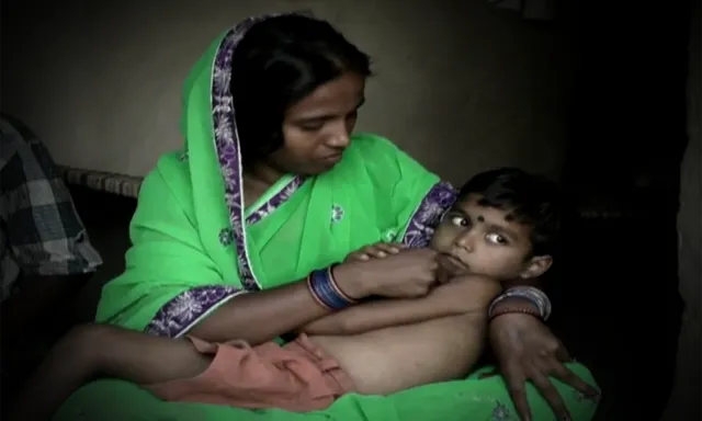 ପୁଅକୁ କ୍ୟାନସର ମୁକ୍ତ କରିବାକୁ ଟଙ୍କା ଯୋଗାଡ ଚିନ୍ତାରେ ପରିବାର : ଜମିବାଡି ବିକ୍ରି ପରେ ସରକାରୀ ଅନୁଦାନକୁ ଆଖି