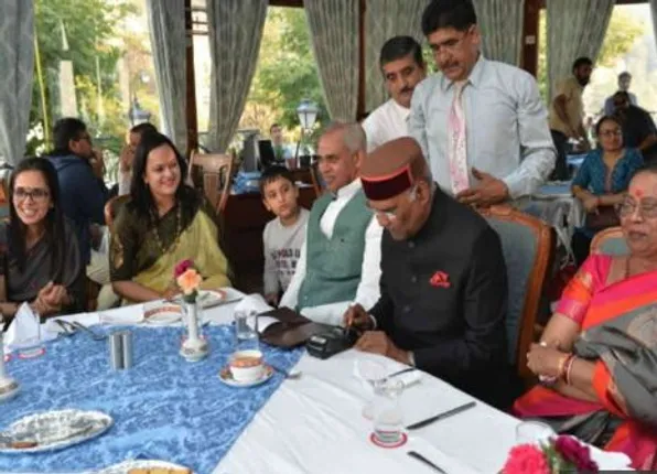 ରାଷ୍ଟ୍ରପତିଙ୍କ ଭ୍ରମଣଯାତ୍ରା ! ପରିବାରକୁ ନେଇ ବୁଲି ବାହାରିଲେ ରାଷ୍ଟ୍ରପତି ରାମନାଥ କୋବିନ୍ଦ ।