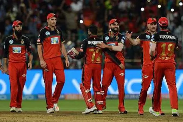 ଆଇପିଏଲରେ ଅତୁଟ ଆରସିବିର ଆଶା । ହାଇଦ୍ରାବାଦକୁ ୧୪ ରନରେ ହରାଇଲା ବାଙ୍ଗାଲୋର । ଆଜି ଚେନ୍ନାଇ-ଦିଲ୍ଲୀ ମଧ୍ୟରେ କଡା ଟକ୍କର